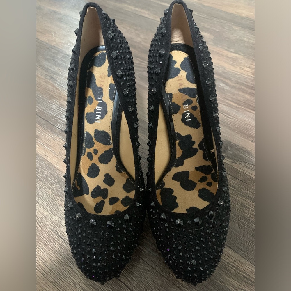 Gianni Bini black stud heels